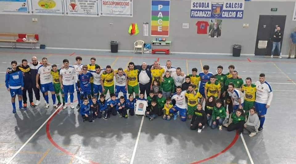 foto di FICARAZZI NEWS